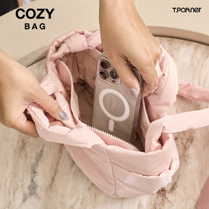 กระเป๋าสะพาย Cozy Bag สีชมพูอ่อน ใบเล็กกำลังดี ใส่โทรศัพท์มือถือได้