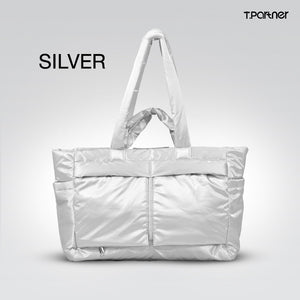กระเป๋าสะพายข้างสีเงินขนาดใหญ่ Cozy Max bag วัสดุไนลอนกันน้ำ