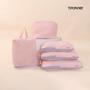 กระเป๋าจัดระเบียบ Organize Space Saver Bag สีชมพูอ่อนสำหรับจัดเก็บเสื้อผ้าและของใช้เดินทาง