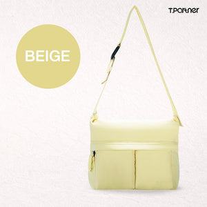 กระเป๋าสะพายข้างสีเบจดีไซน์ทันสมัย รุ่น All Day Tote Bag จาก T.Partner