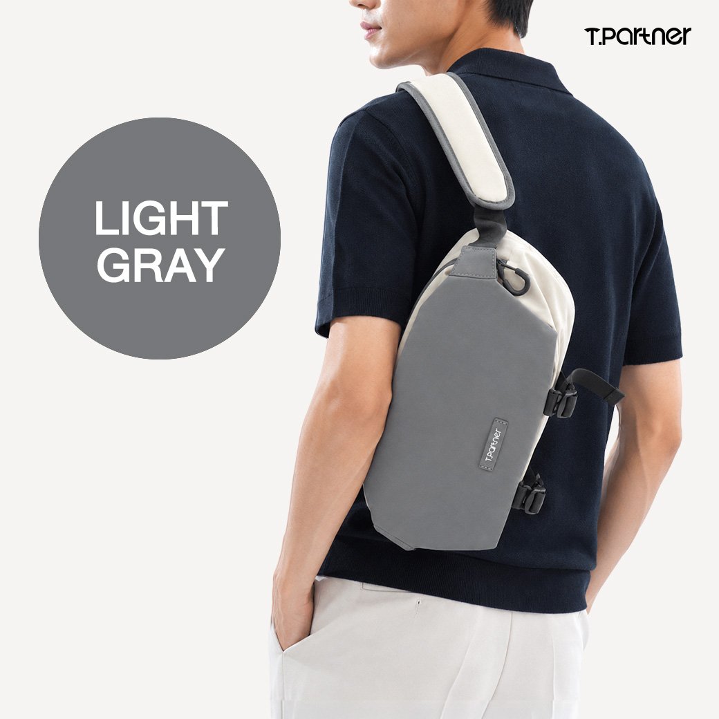 กระเป๋าสะพายข้างสีเทาอ่อน รุ่น SLING BAG ดีไซน์ทันสมัย