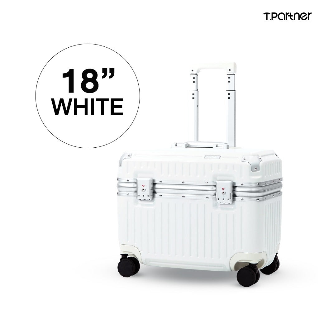 กระเป๋าเดินทาง Co-Pilot Cabin สีขาว ขนาด 18 นิ้ว ดีไซน์สวยงาม