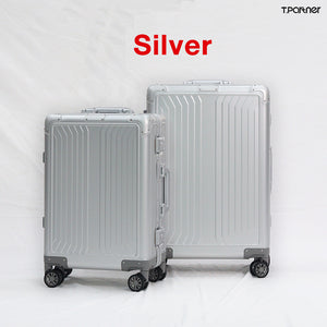 กระเป๋าเดินทางอลูมิเนียมสีเงิน Platinum Series สองใบ ขนาดต่างกัน