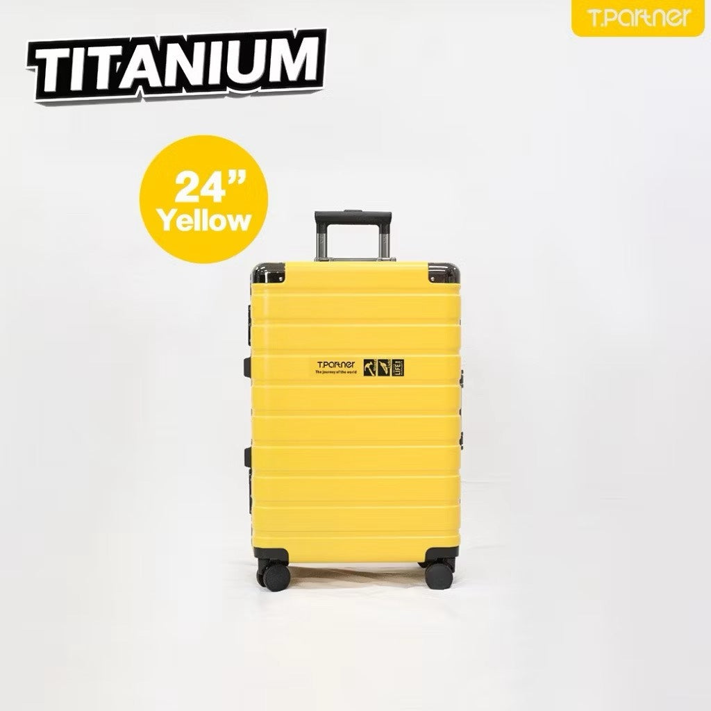 กระเป๋าเดินทาง Titanium Series ขนาด 24 นิ้ว สีเหลืองสดใส ดีไซน์ทันสมัย